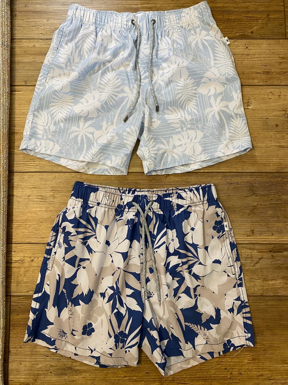 Vintage Summer (2) Men's Swim Trunks Size Medium